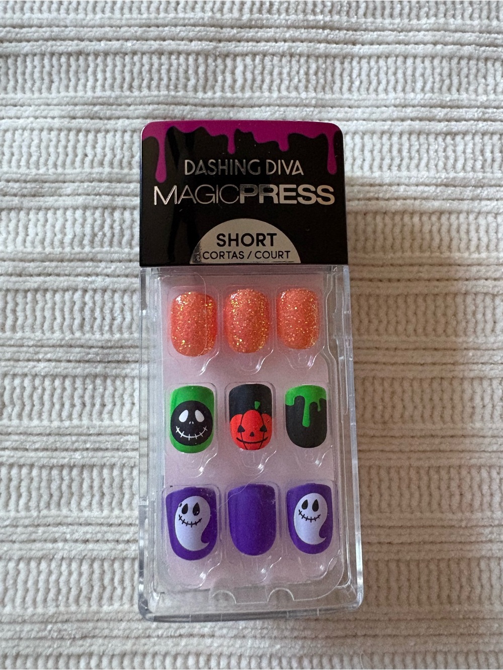 Dashing Diva Magic Press Short Halloween Press-On Nails Orange, Green, Black